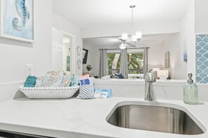 Interior - Cozy Coastal Retreat - Walk to Beach & Pool (Hilton Head Island)