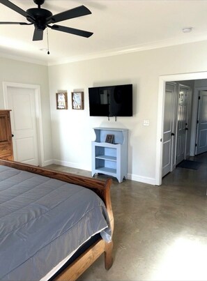 3 bedrooms, WiFi, bed sheets - Nice home minutes from Ole Miss and square (Oxford)