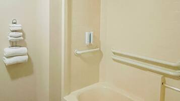 Single Room, Shower Grab Bars, Air conditioning | Bathroom | Combined shower/bathtub, hair dryer, towels, soap