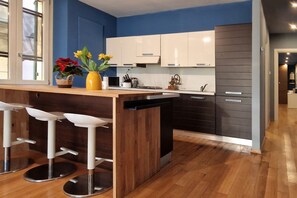 Fridge, microwave, dishwasher, toaster - 10' Piazza Erbe, Elegance in the Heart of Verona (Verona)