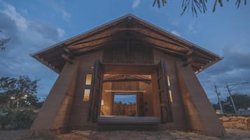 Habitación triple exclusiva, vistas a la montaña | Exterior