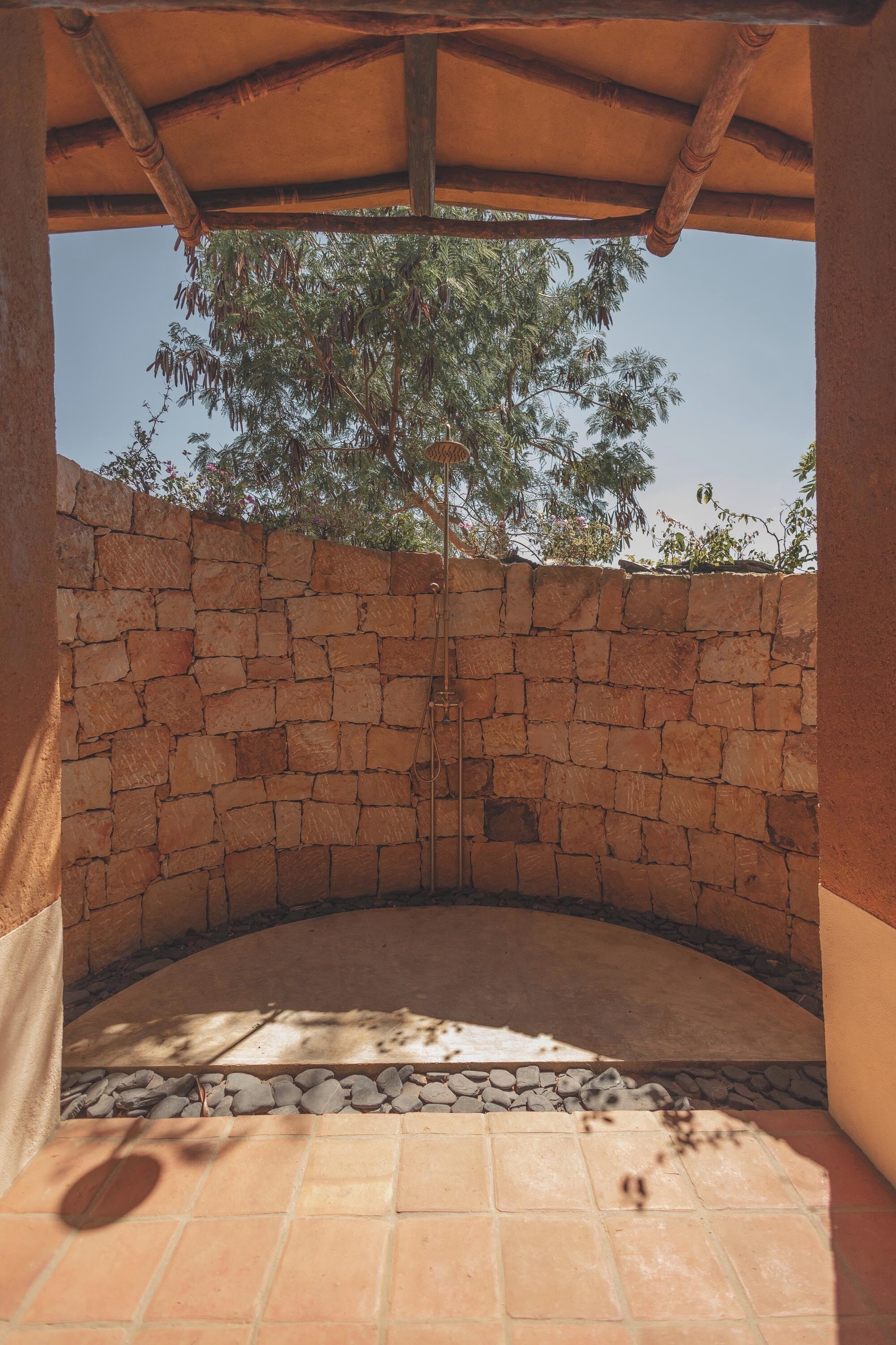 独特三人房, 山景 | 浴室 | 毛巾、肥皂、洗发水、卫生纸