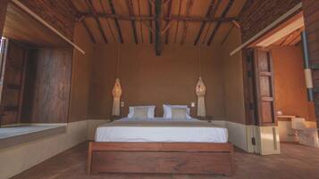 Exclusive Triple Room, Mountain View | Minibar, bed sheets