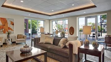 Trung tâm hành chính, văn phòng