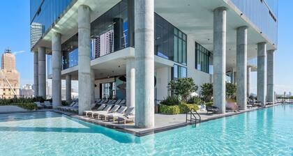 MVR Ultra-Lux Studio with Epic Water Views