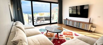 Modern 2BR Somabay Seaview Villa Free Beach & Pool & Terrace - Seascape Stays