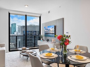 Interior - Romeo Santos Concert Stay! Balcony & Bay Views (Miami)