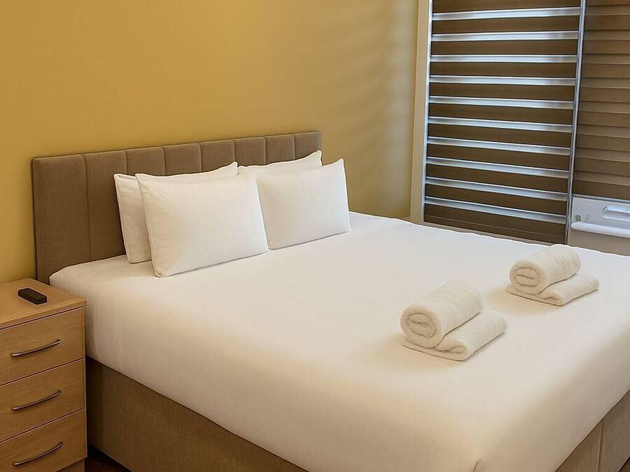 Room, 1 King Bed | Free WiFi