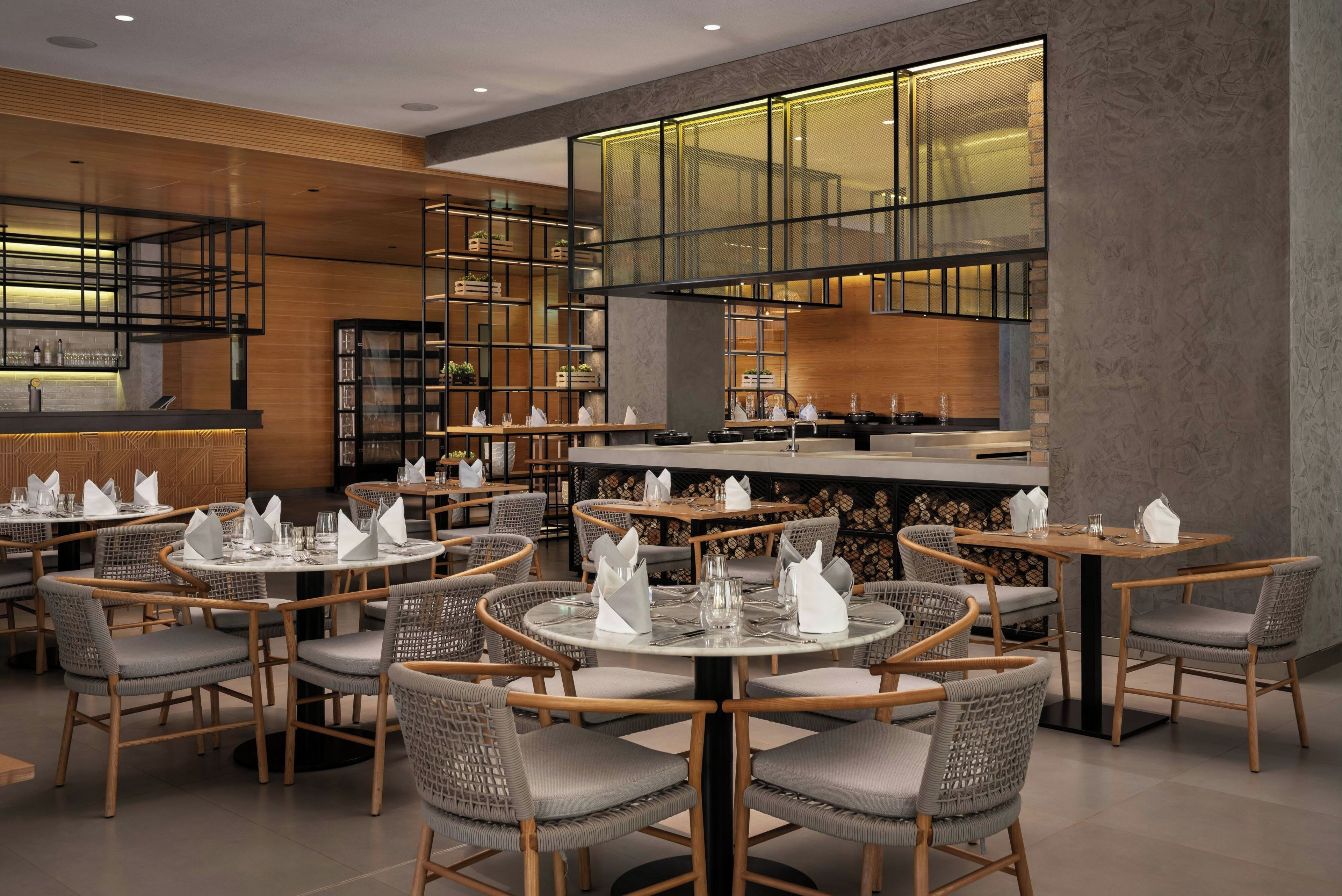 مطعم