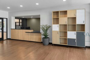 Reception - StudioRes by Marriott Greensboro Airport (Greensboro)
