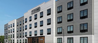 StudioRes by Marriott Greensboro Airport
