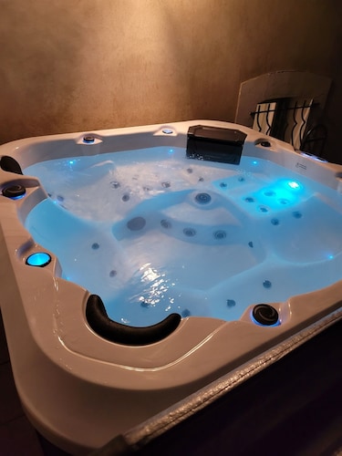 Échappée verte et jacuzzi proche de Paris, pour moment en famille ou en amoureux