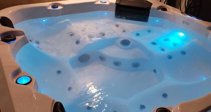 ĂchappĂ©e verte et jacuzzi proche de Paris, pour moment en famille ou en amoureux