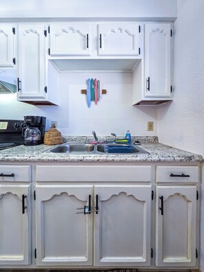 Microondas, horno y parrilla de estufa