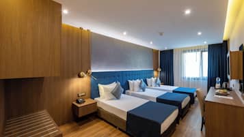 Comfort Triple Room, City View