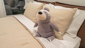 1 bedroom, desk, free WiFi, bed sheets