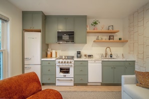 Fridge, microwave, oven, stovetop - Designer private guest home near Universal Studios (Los Angeles)