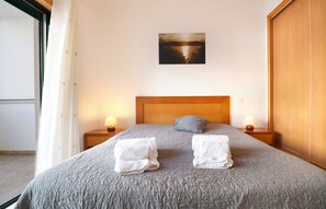 1 bedroom, in-room safe, iron/ironing board, travel cot - Apartamento Baleeira Sol 4 (Albufeira)