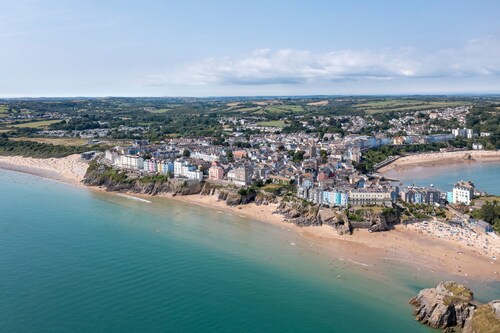 1 Belmont - Town Centre Close to Beach Shops