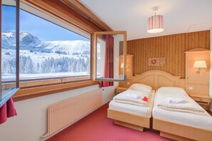 Free WiFi, bed sheets - Hotel Relais Grand Family Loft & Balcony1, Les Mosses, Switzerland (Les Mosses)