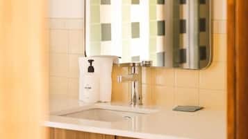 ์ฟผ๋๋ฃธ (Cosmic Highway Hideout | 207) | ์์ค | ์ค์ ์์ค, ํ์, ํ์ฅ์ง