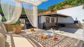 Outdoor dining - Olivo Verde Nerja by Ruralidays (Málaga)