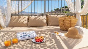 3 bedrooms, iron/ironing board, travel cot, WiFi - Olivo Verde Nerja by Ruralidays (Málaga)