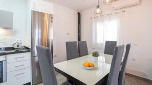 Dining - Olivo Verde Nerja by Ruralidays (Málaga)