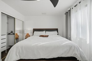 3 bedrooms, iron/ironing board, travel crib, free WiFi