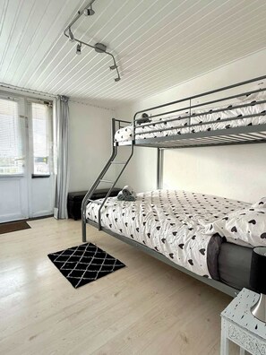 1 bedroom, iron/ironing board, WiFi, bed sheets