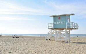 Beach - 2 bedroom gorgeous home in Equemauville (Equemauville)