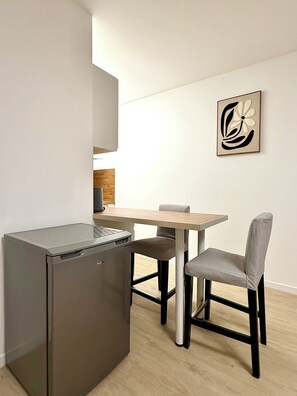 Electric kettle - Cosy studio en plein centre pour 2 (Liège)