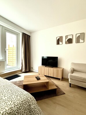 TV - Cosy studio en plein centre pour 2 (Liège)