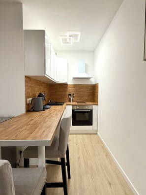 Electric kettle, toaster - Cosy studio en plein centre pour 2 (Liège)