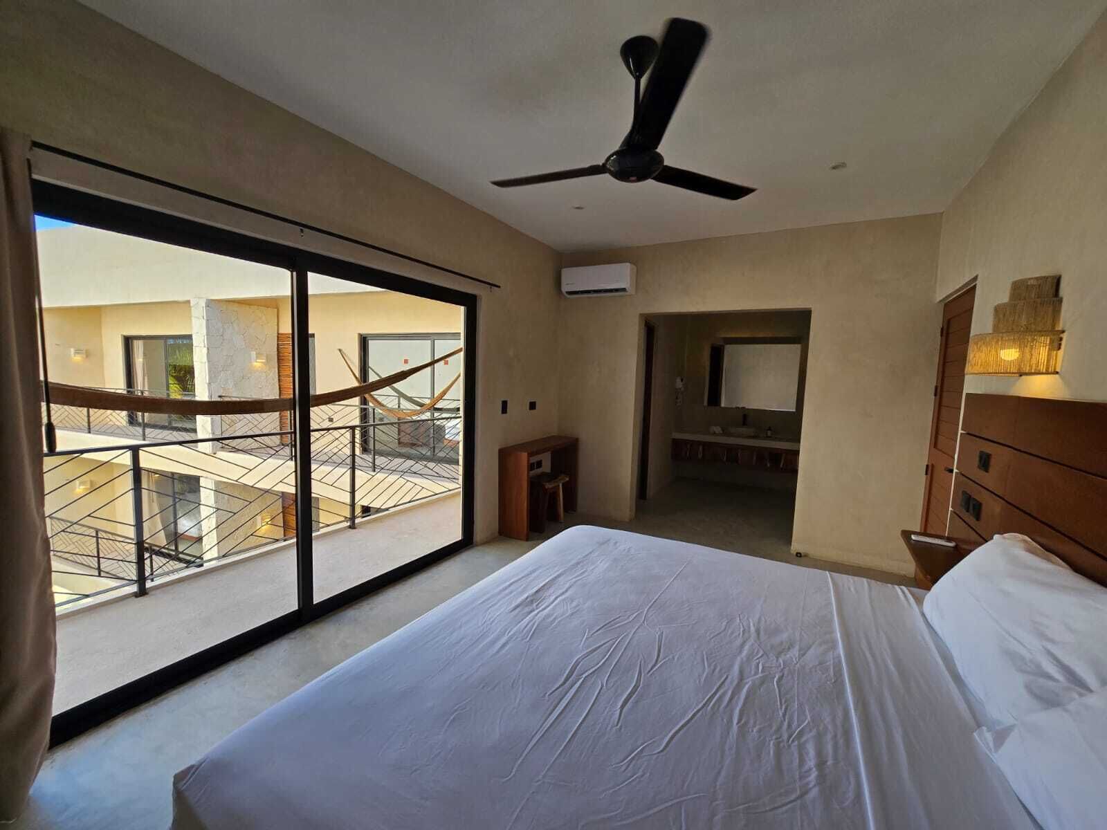 In-room safe, laptop workspace, free WiFi