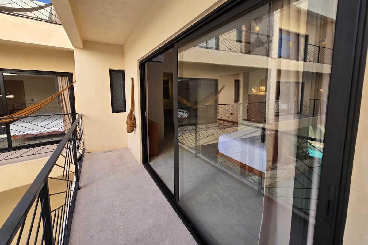 In-room safe, laptop workspace, free WiFi