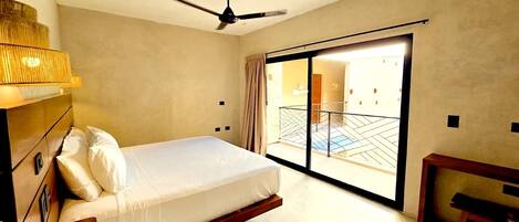 Cofres nos quartos, espaço de trabalho para notebook, Wi-Fi de cortesia