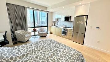 1 bedroom, internet, bed sheets
