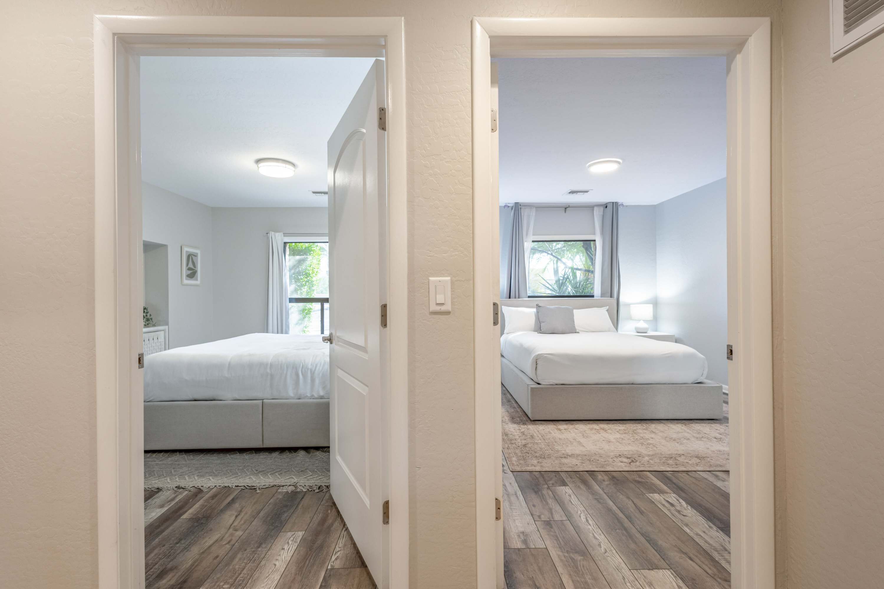 5 bedrooms, individually decorated, individually furnished, bed sheets