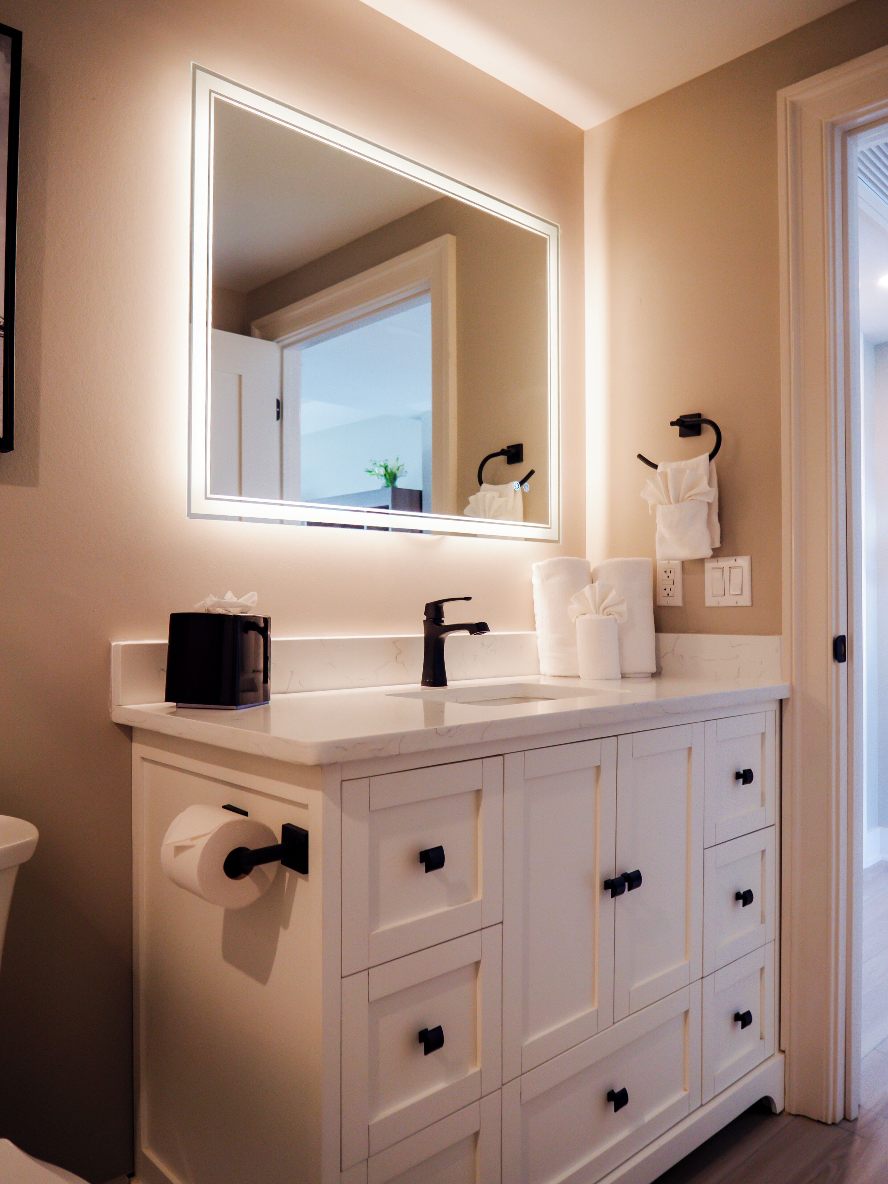 Standard Double Room, 2 Queen Beds | Bathroom | Hair dryer, towels, soap, shampoo