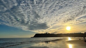Beach - Cosy 2-bedroom cottage near Scarborough perfect for a relaxing getaway (Scarborough)