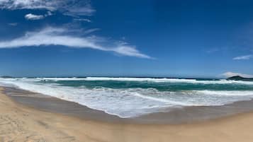 Casa lua de mel, banheira de hidromassagem | Praia | Perto da praia, areia branca