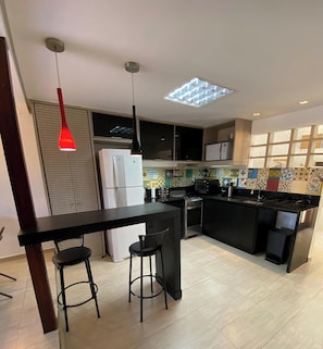 Private kitchen - Casa 5 Ruas com Hidro - Rio Tavares Florianopolis (Florianópolis)