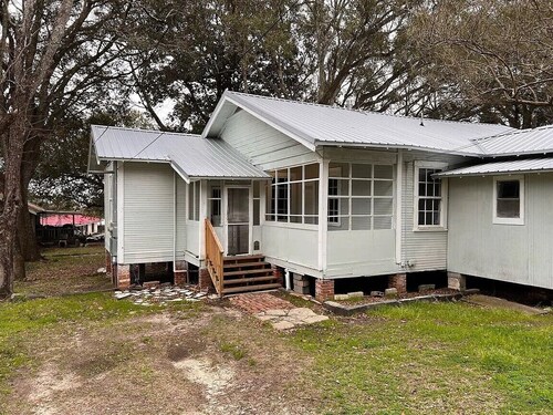 2-bedroom house in Chickasaw