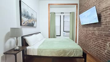 Bügeleisen/Bügelbrett, Reisekinderbett, kostenloses WLAN