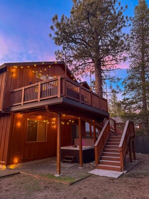 Exterior - Evergreen Getaway - Pet Friendly in SLT w Hot Tub (South Lake Tahoe)