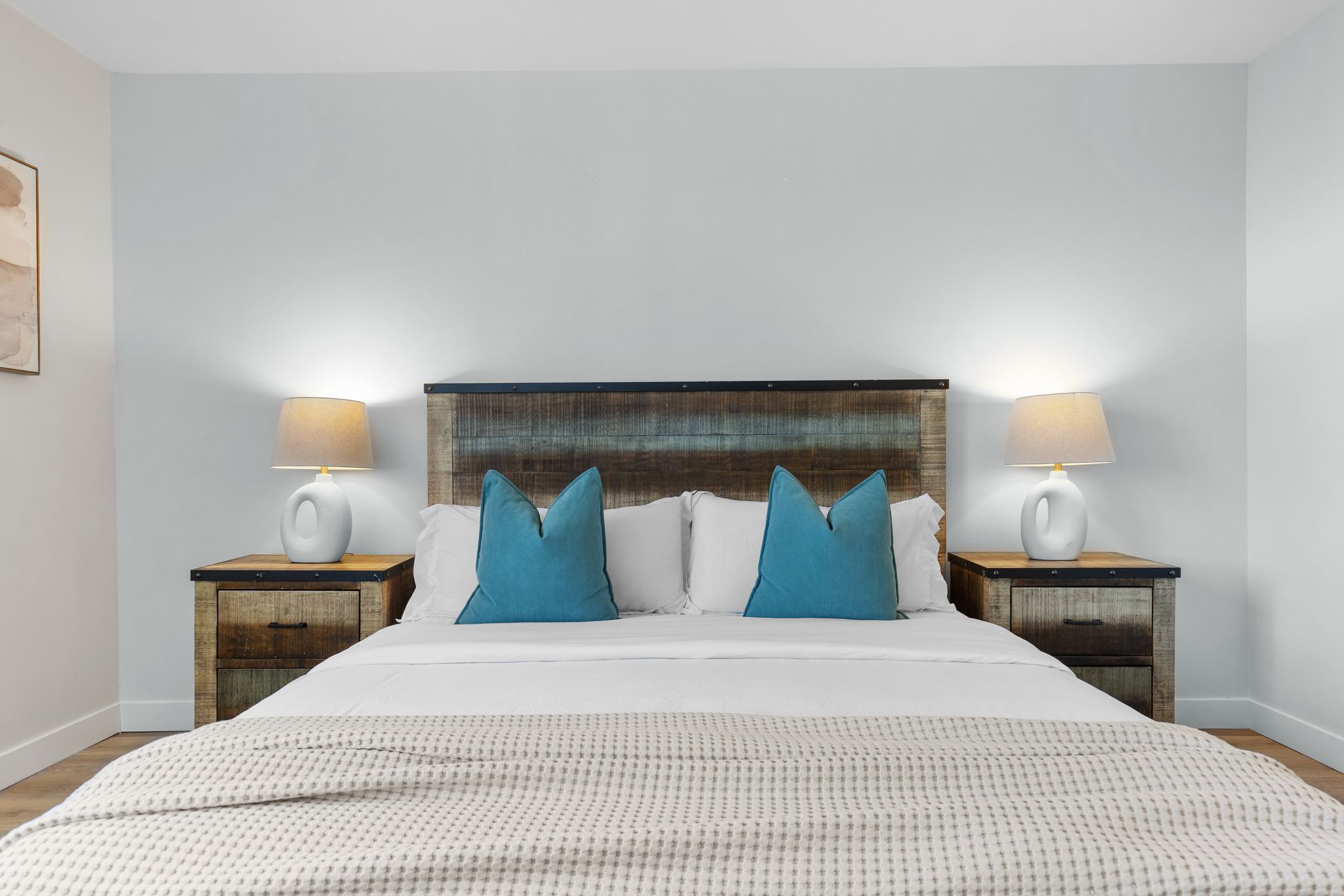 Schreibtisch, Bügeleisen/Bügelbrett, kostenloses WLAN, Bettwäsche