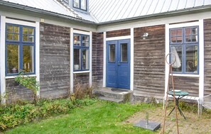 Exterior - Awesome home in Vitaby with WiFi (Vitaby)