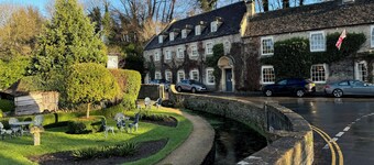 Cosy Cotswold Cottage in Bibury w/ Private Parking - Perfect Romantic Getaway