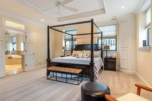 4 bedrooms, WiFi, bed sheets